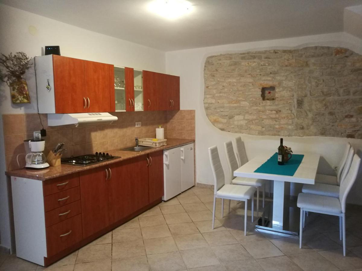 Villa Piazza Grande Fažana Exterior foto